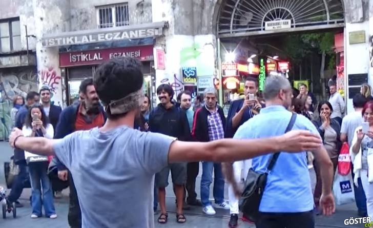 Ben Sana Güveniyorum, Sen Bana Güvenip Sarılır mısın? – Taksim’de Sosyal Deney