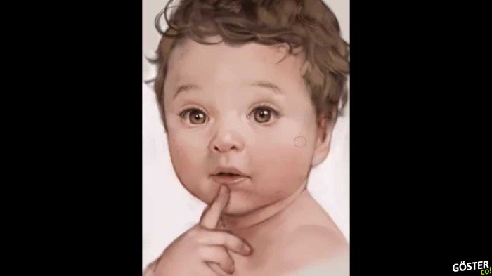 Tek Portrede Doğumdan Ölüme Bir Kadının Ömrü