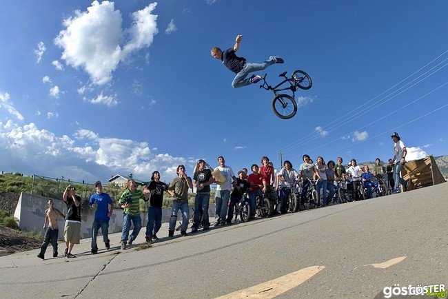 bbf4b137d9ea95e68def13597c735a81_650x