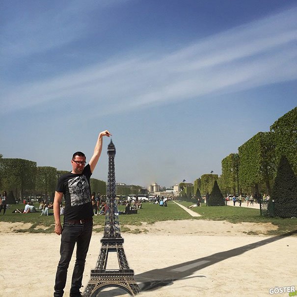 photoshop-eiffel-tower-tourist-photo-sid-frisjes-37