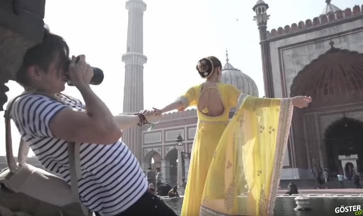Seyahatte El Ele Tutuşup Çektikleri Fotoğraflarla Fenomen Olan Çiftin Kamera Arkası Görüntüleri