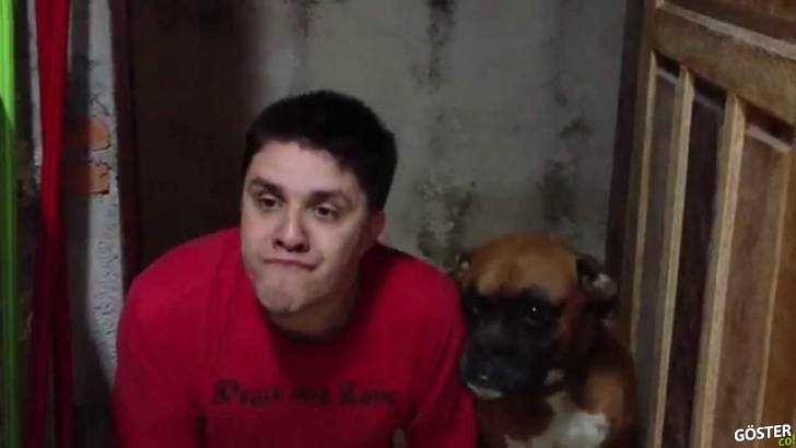 Adam Köpeğin Mimiklerini Taklit Ediyor, Köpek Neye Uğradığını Şaşırıyor