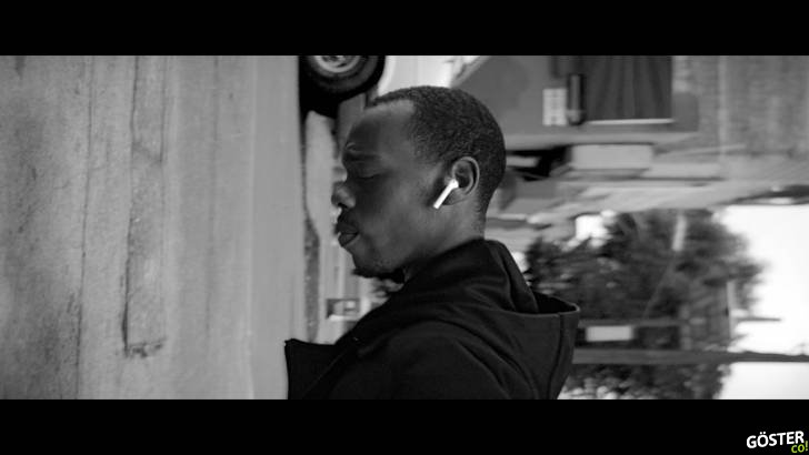 Apple, Son İcadı AirPods için 4, Watch Series 2 için Bir Yeni Reklam Filmi Paylaştı