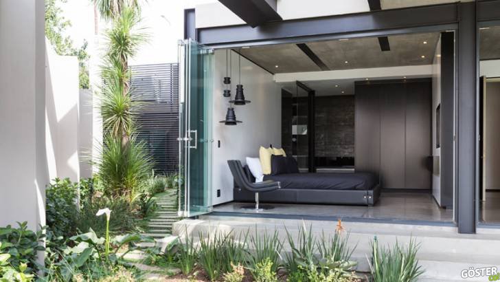 Kloof Road House by Nico van der Meulen Architects and M Square Lifestyle Design