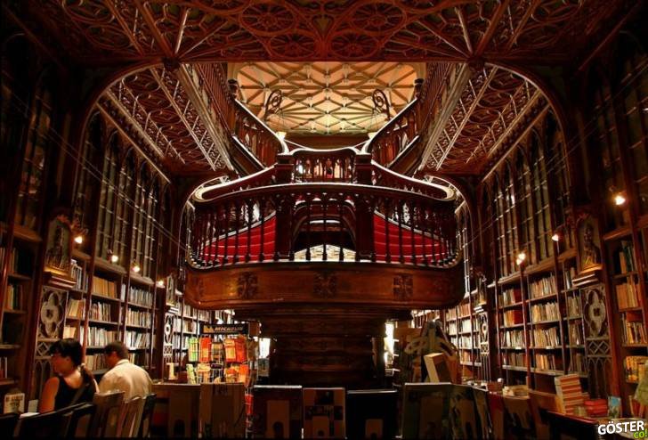 The Lello bokstore in Porto, Portugal