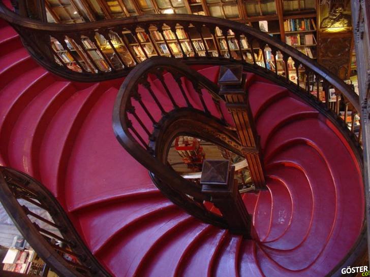 The Lello bokstore in Porto, Portugal