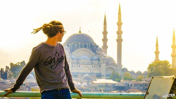İstanbul’a Gelip, Öve Öve Bitiremeyen İngiliz Turist