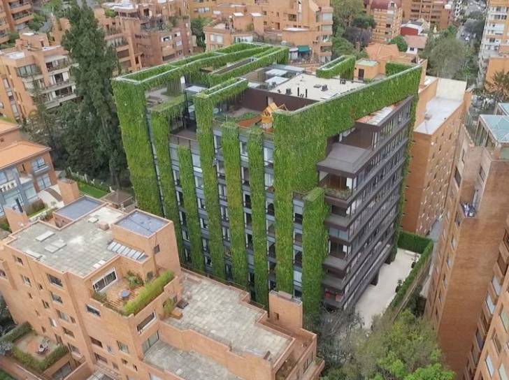 Bogota’daki Bu Yaşayan Bina, Dünyanın En Büyük Dikey Bahçesi