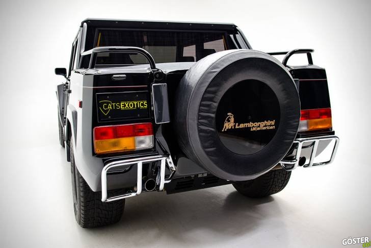 1990 Lamborghini LM002 2