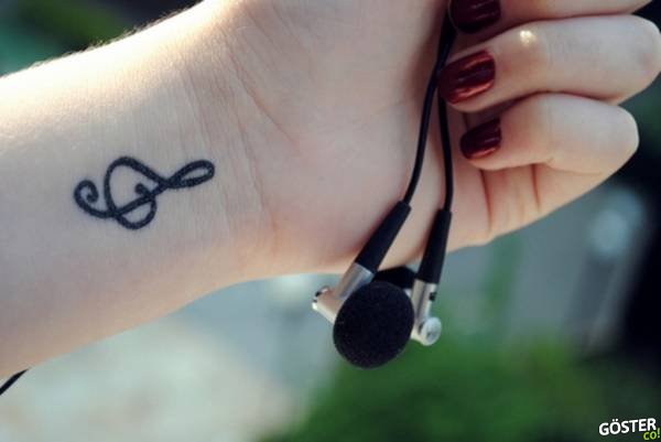 Minimalist Tattoo Ideas (28)