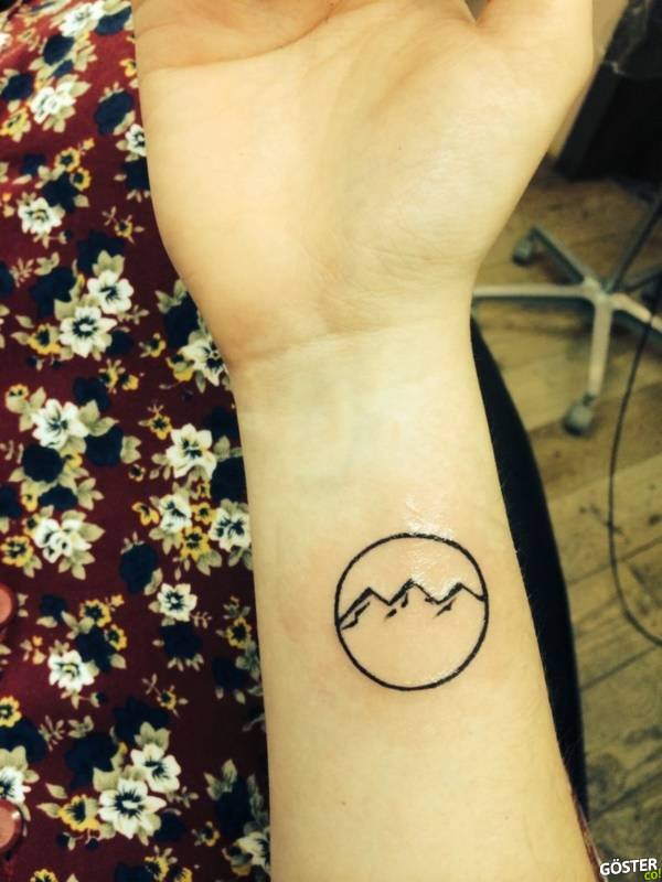 Minimalist Tattoo Ideas (30)
