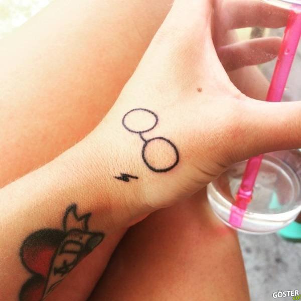 Minimalist Tattoo Ideas (31)