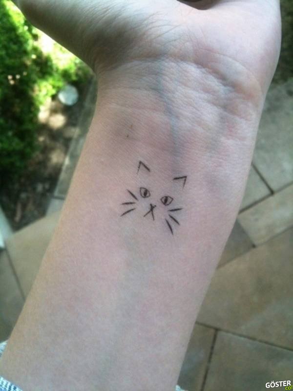 Minimalist Tattoo Ideas (35)