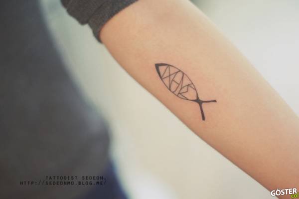 Minimalist Tattoo Ideas (36)