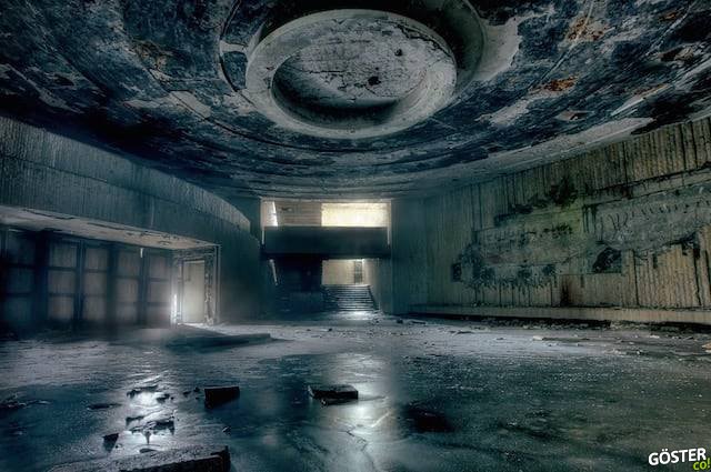 Abandonned-Soviet-Buildings-by-Rebecca-Litchfield4