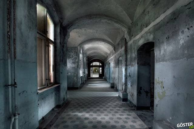Abandonned-Soviet-Buildings-by-Rebecca-Litchfield5