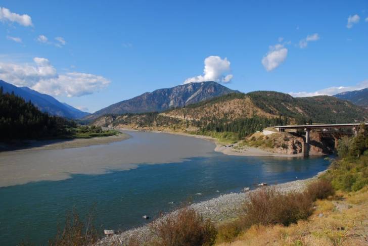 7106 990x662 When the rivers meets