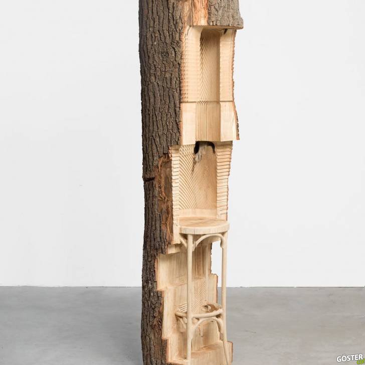 "Ein Barhocker ist ein Barhocker ist ein Barhocker" (2017), photo by Roman März