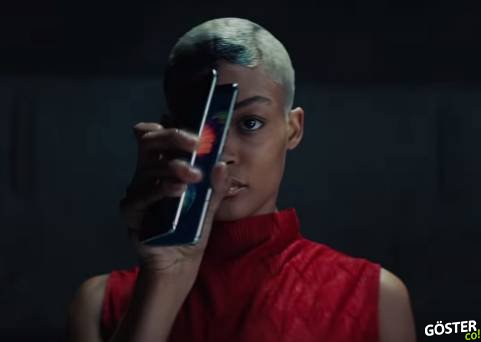 Samsung’un göz kamaştıran “katlanabilir telefonu” Galaxy Fold tanıtım filmi ve internete düşen ilk videolar