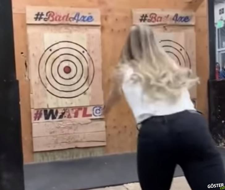 Baltayla hedefe atış yapan kadının, hedeften seken baltayla neredeyse hastanelik olacağı o anlar
