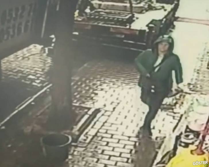 İzmir’de bir kadın, 2 saniye ile nakliye firmasının asansöründen düşen yükün altında kalmaktan kurtuldu