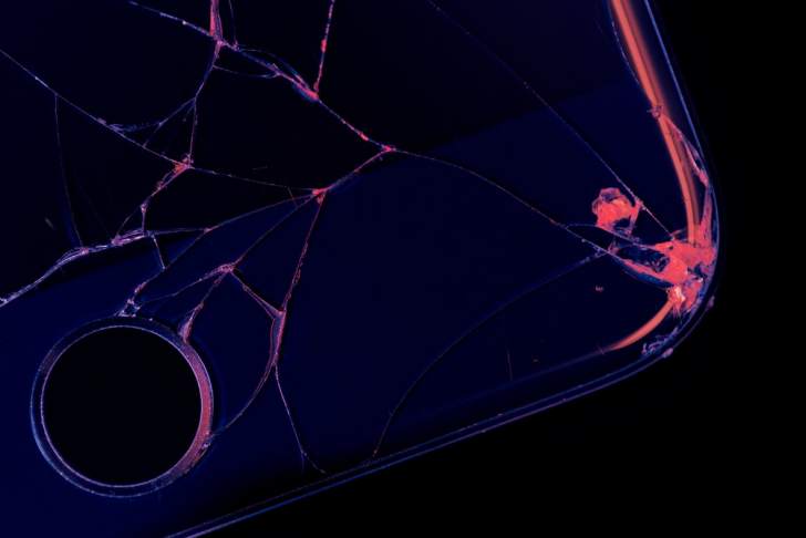 iPhone’unuzun ekranı kırılırsa Apple desteği ile değiştirmenin fiyatı modele bağlı 2190 TL’ye çıkabiliyor