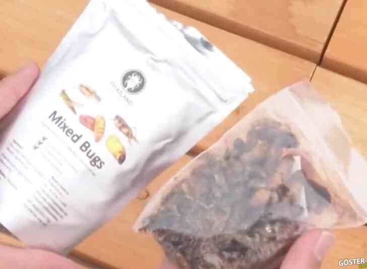 Japonya’da artık otomatlarda kurutulmuş böcek cipsi de satılıyor: Siyah akrep, çekirge, tırtıl ve ipek böceği gibi 18 farklı böceğin cipsi var