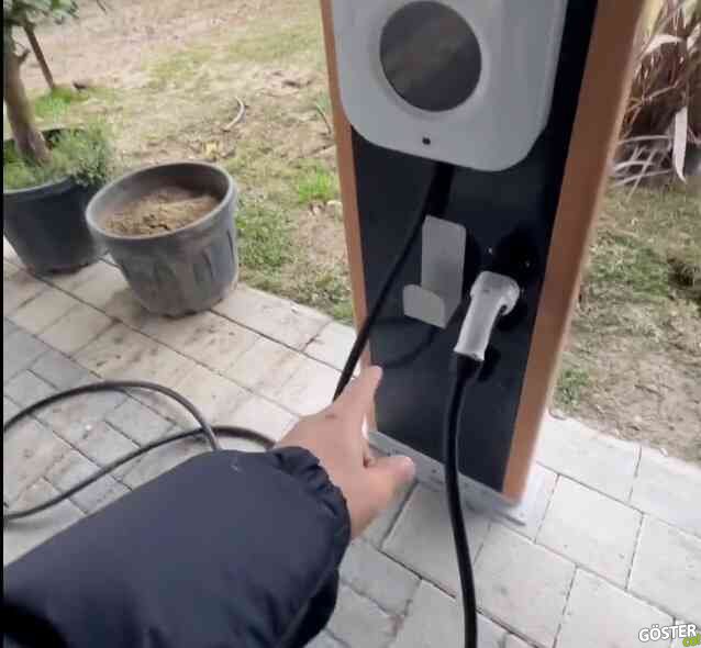 Teknoloji editörü Hakkı Alkan, elektrikli aracıyla 0 TL’ye yolculuk yapabilmek için kolları sıvadı